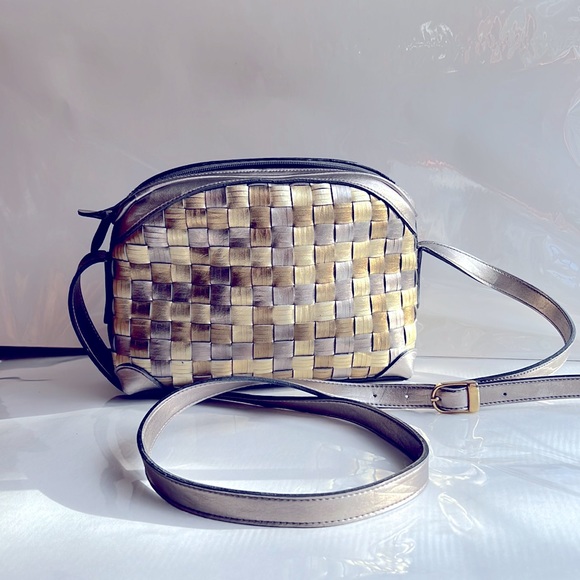 Bags Vintage Metallic Gold Basket Woven Crossbody Bag Like New Poshmark
